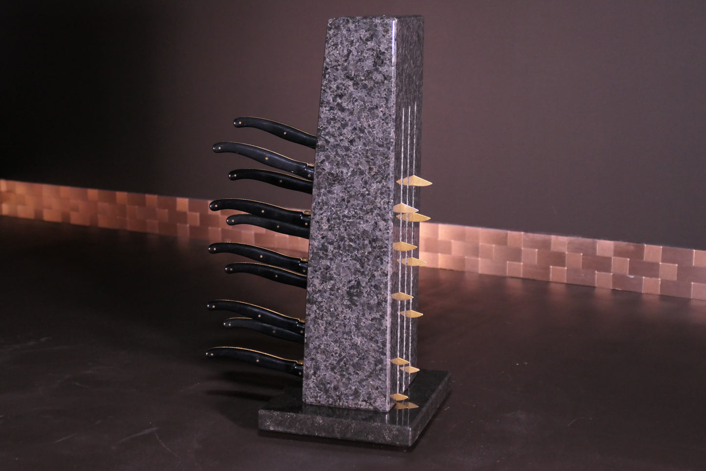 Knife block made of Nero Impala | Big Diamond Cut