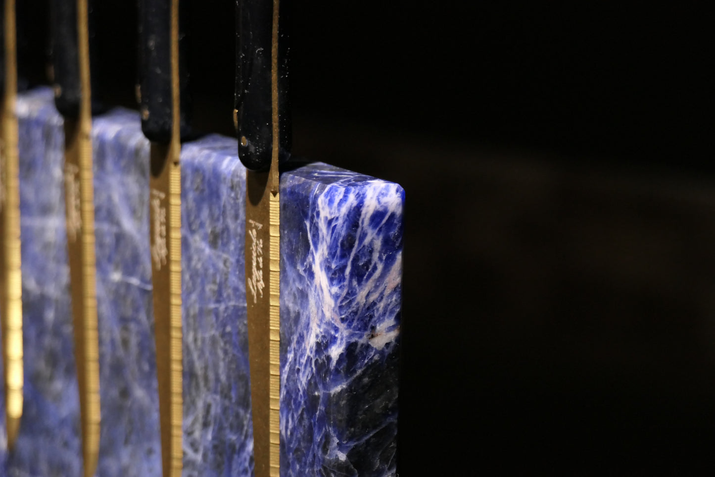 Sodalite knife block | Diamond Cut