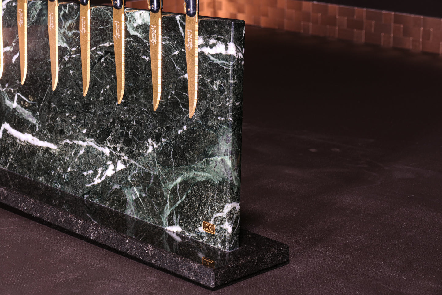 Knife block made of Veria Green | Diamond cut