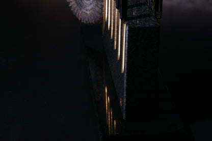 Knife block made of Nero Impala with a black ammonite