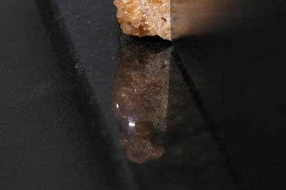 Knife block made of Nero Assoluto brushed with calcite crystal