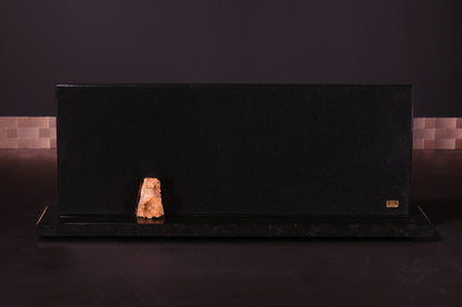 Knife block made of Nero Assoluto brushed with calcite crystal