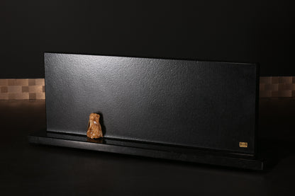 Knife block made of Nero Assoluto brushed with calcite crystal