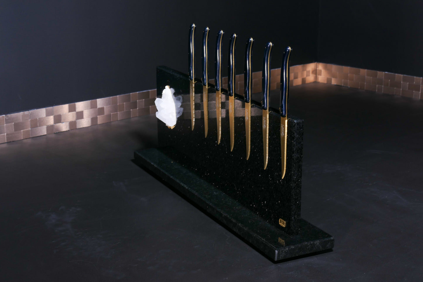 Star Galaxy Gold knife block with rock crystal